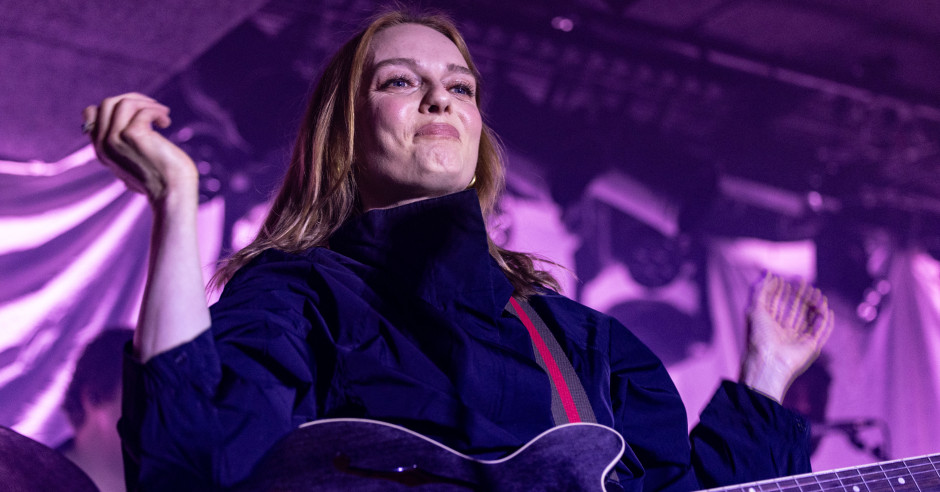 Festivalinfo review: The Indien - 02/04 - Burgerweeshuis