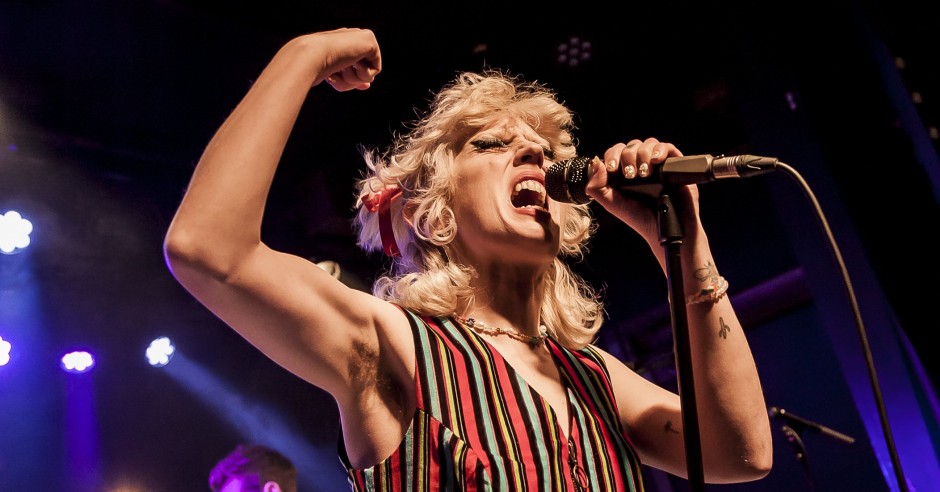 Festivalinfo review: Black Honey - 21/11 - Rotown