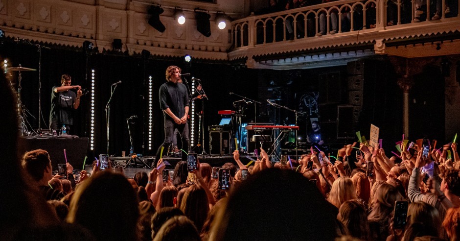 Festivalinfo review: Dean Lewis - Sad Boi Winter Summer Tour 2022 - 13/10 - Paradiso