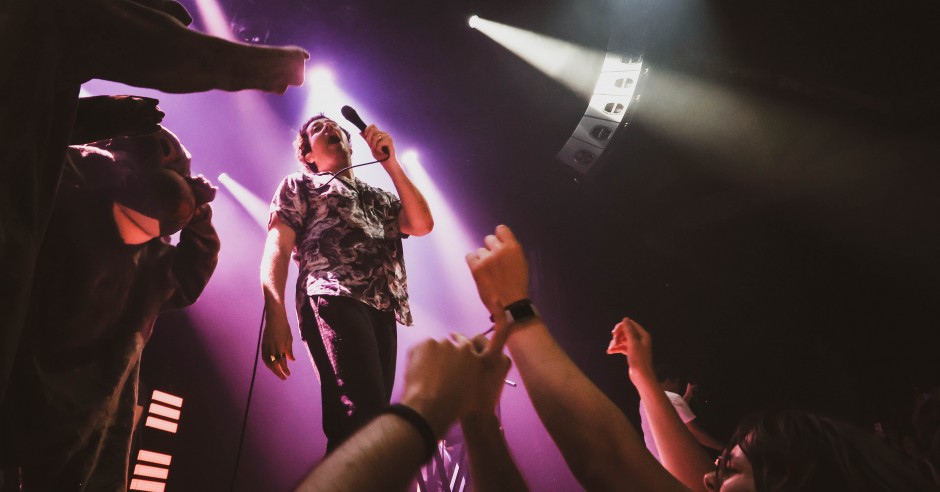 Bekijk de The Wombats - 19/05 - TivoliVredenburg foto's