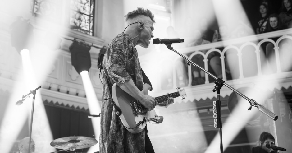 Festivalinfo review: Mother Mother - 12/03 - Paradiso