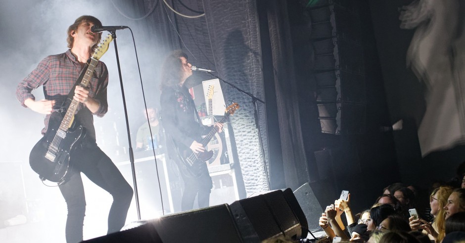 Bekijk de Catfish and the Bottlemen - 20/05 - Melkweg foto's