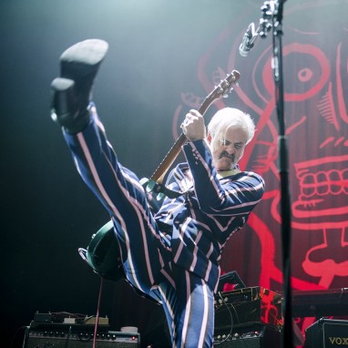 review: Triggerfinger Best of 20 years + friends - 03/02 - TivoliVredenburg Triggerfinger