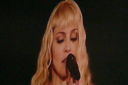Madonna Amsterdam ArenA gebruiker foto - Madonna & danser van Christina