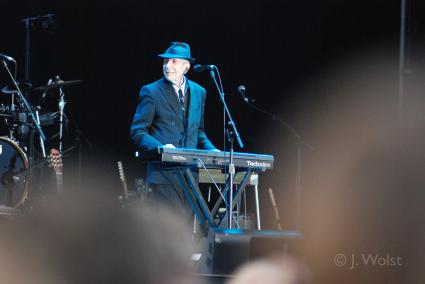 Leonard Cohen Westergasfabriek gebruiker foto - Cohen-live@Westerpark_4