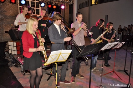 VERS! 2013 gebruiker foto - Broken-Brass-Ensemble-hurken-2