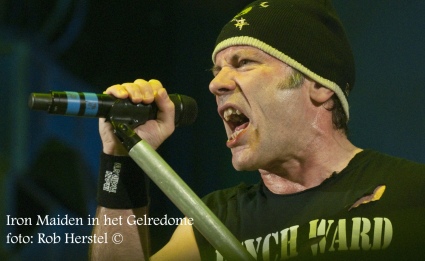 Iron Maiden Gelredome gebruiker foto - Rise to Remain