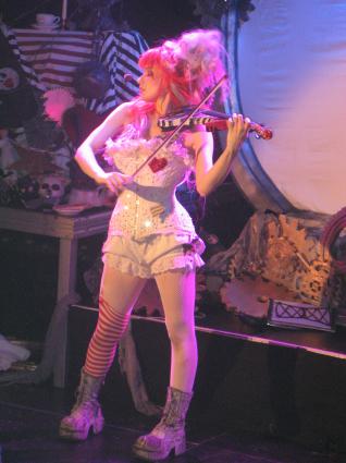 Emilie Autumn Melkweg gebruiker foto - 20 maart 2009 095