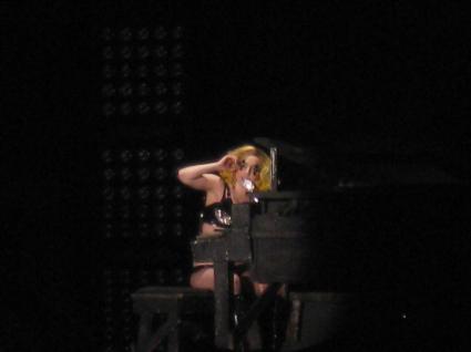 Lady Gaga Gelredome gebruiker foto - IMG_2461